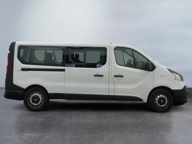Renault Trafic image 8