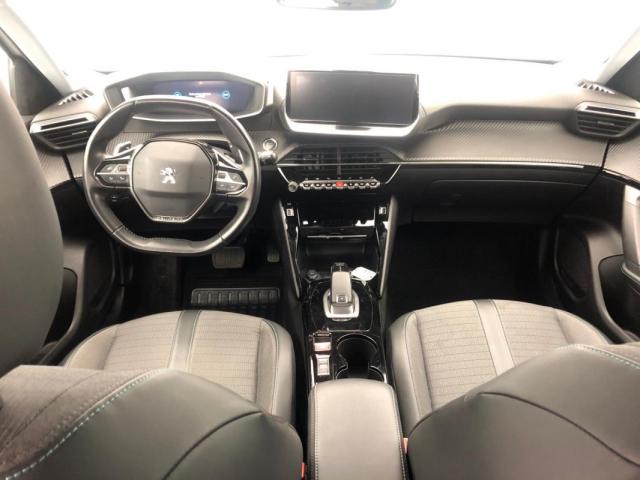 Peugeot 2008 image 6