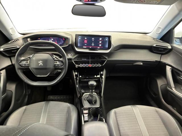 Peugeot 2008 image 8