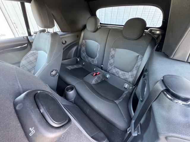 Mini Cabrio image 3