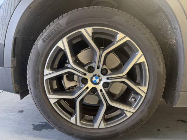Bmw X1 image 2