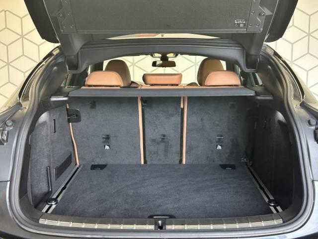Bmw X4 image 1