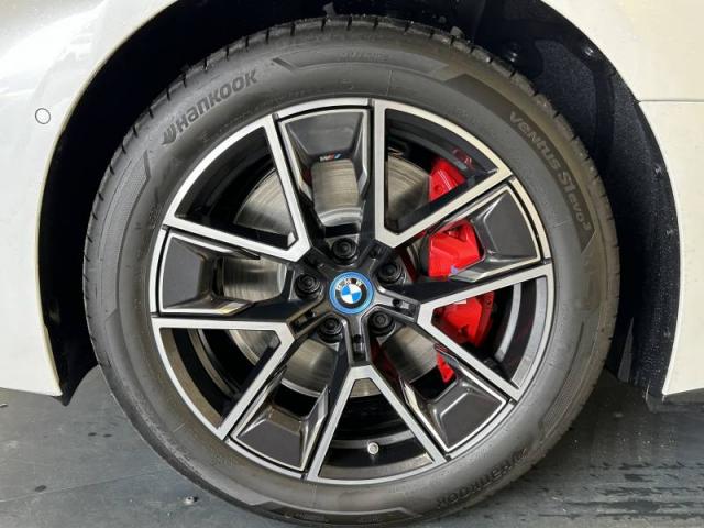 Bmw I4 image 2