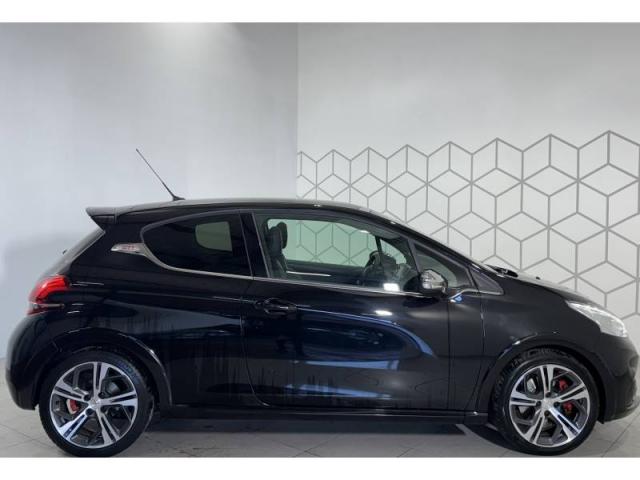 Peugeot 208 image 2