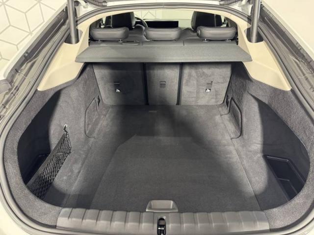 Bmw I4 image 6