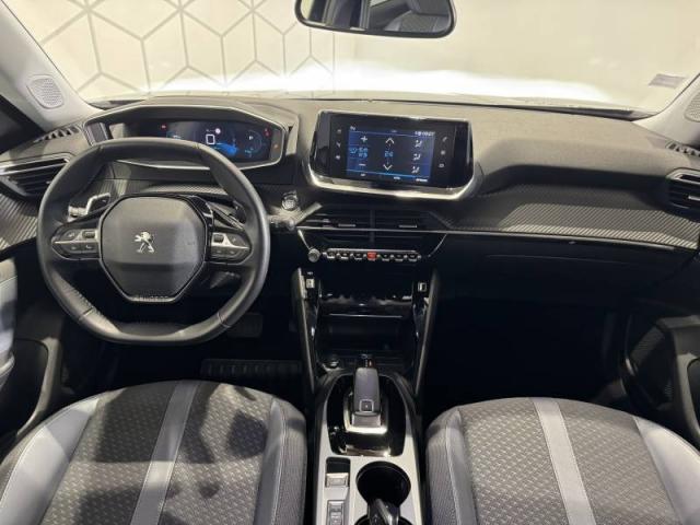Peugeot 2008 image 8
