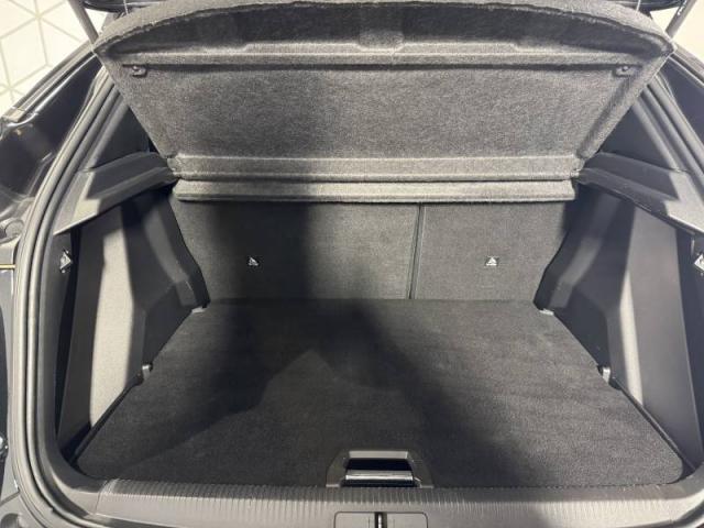 Peugeot 2008 image 6