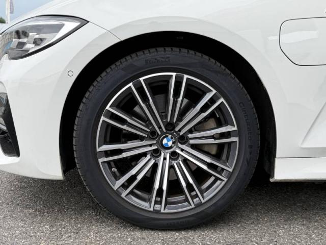 Bmw Série 3 image 8