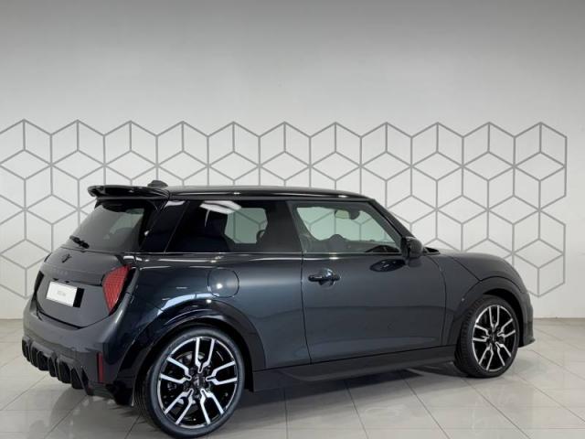 Mini Cooper image 1