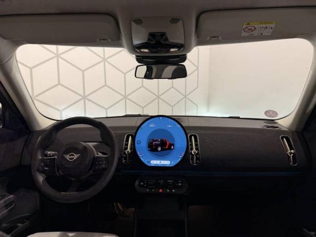 Mini Countryman image 9