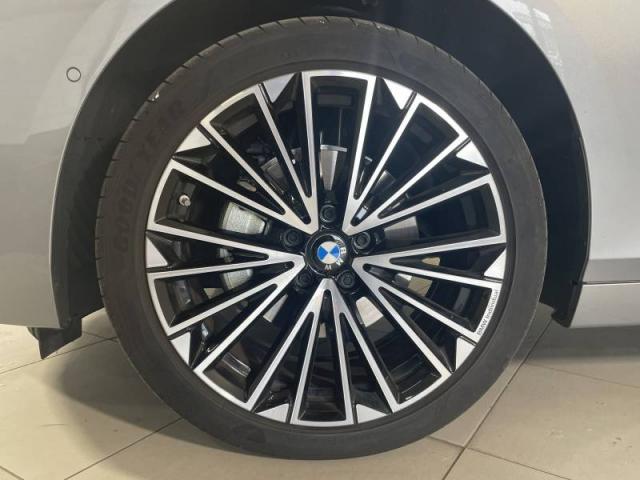 Bmw Serie 2 image 6