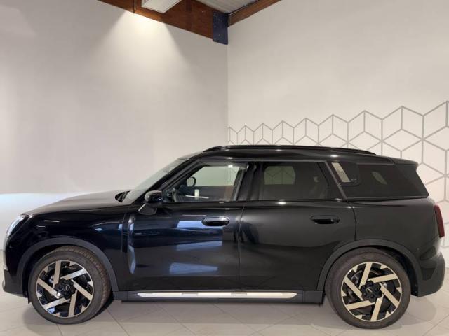 Mini Countryman image 9