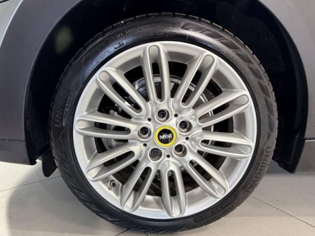Mini Mini image 3