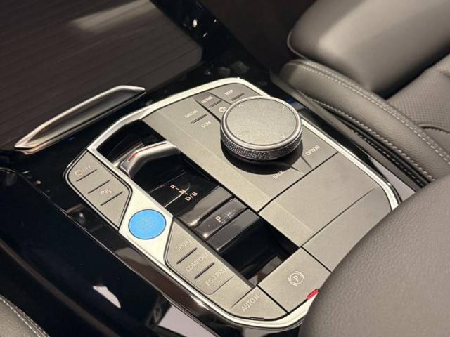 Bmw Ix3 image 6