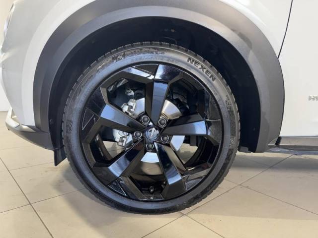 Nissan Juke image 9