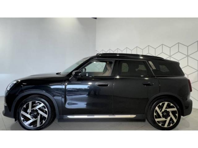 Mini Countryman image 2