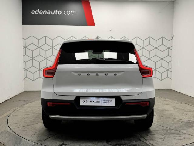 Volvo Xc40 image 1