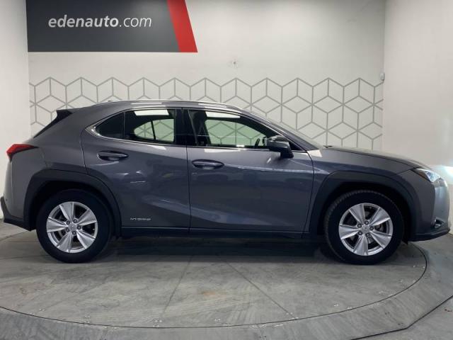 Lexus Ux image 1