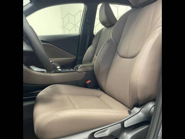 Lexus Lbx image 7