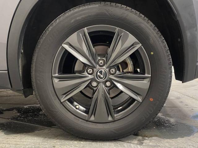 Lexus Ux image 7