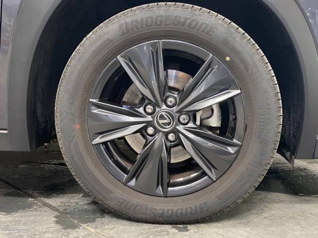 Lexus Ux image 6