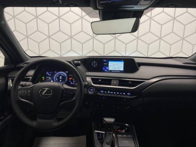 Lexus Ux image 9
