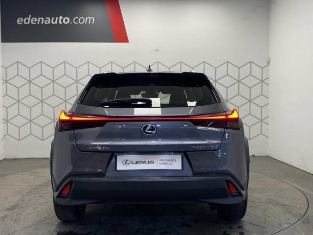 Lexus Ux image 5