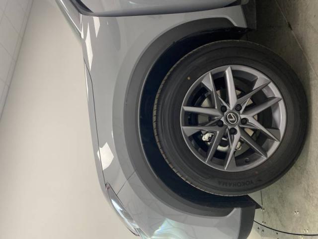 Lexus Lbx image 2