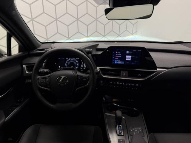 Lexus Ux image 3