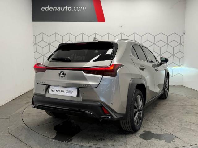 Lexus Ux image 9