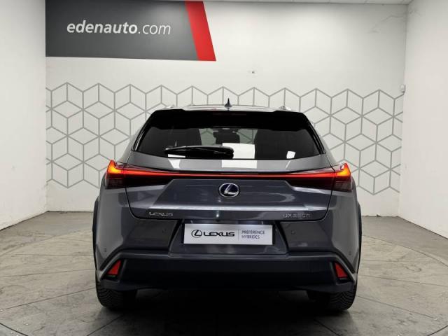 Lexus Ux image 7