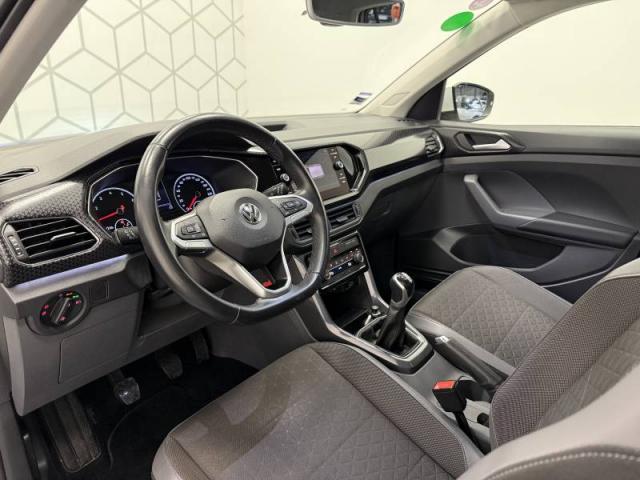 Volkswagen T-Cross image 2