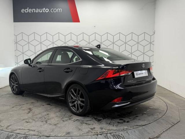 Lexus Is image 3