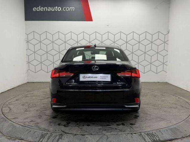 Lexus Is image 8