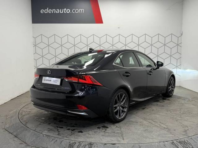 Lexus Is image 4
