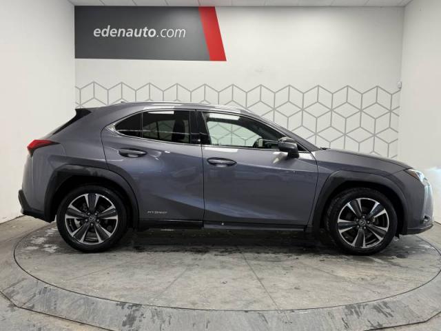Lexus Ux image 3