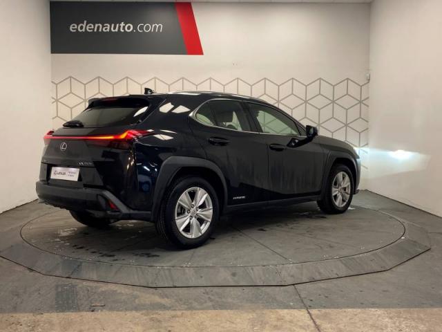 Lexus Ux image 9
