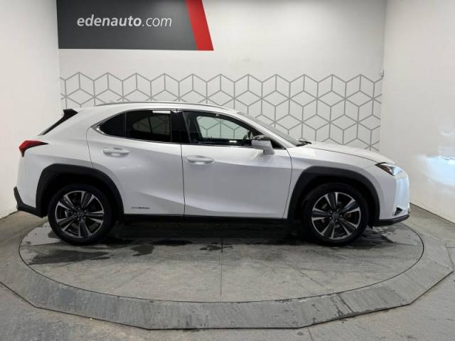 Lexus Ux image 8