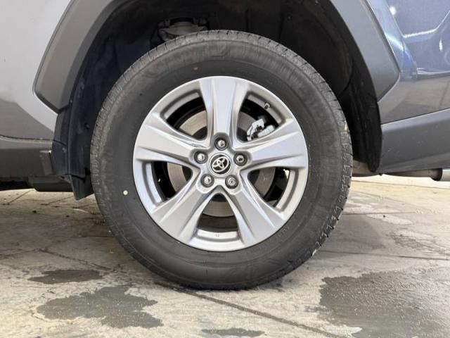 Toyota Rav4 image 5