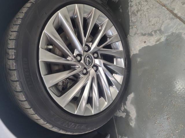 Lexus Es image 1
