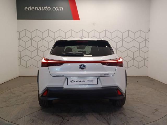 Lexus Ux image 6