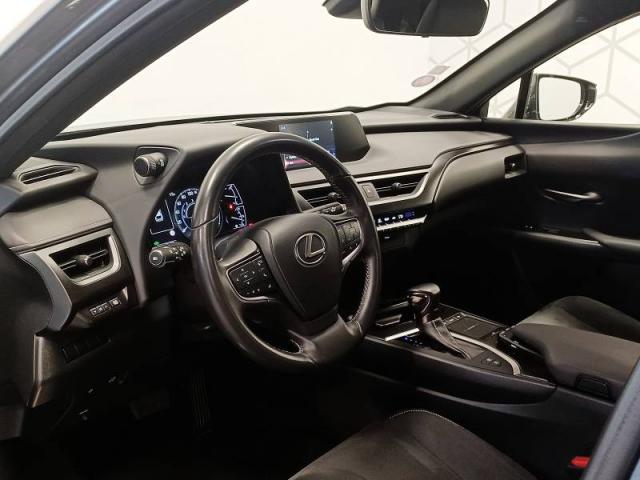 Lexus Ux image 3