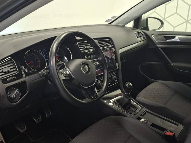 Volkswagen Golf image 2