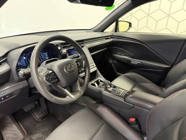 Lexus Lbx image 7