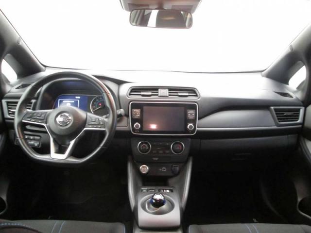 Nissan Leaf image 2