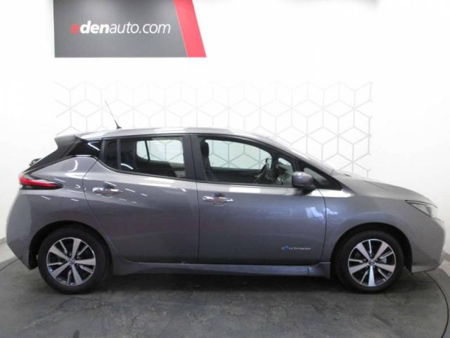 Nissan Leaf image 7