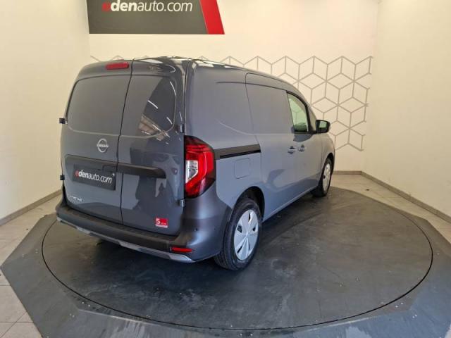 Nissan Townstar image 5
