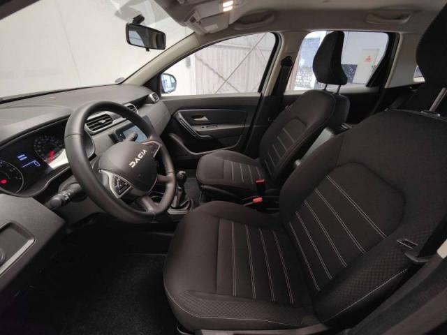 Dacia Duster image 1