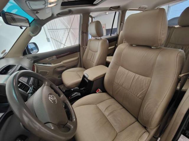 Toyota Land Cruiser image 1