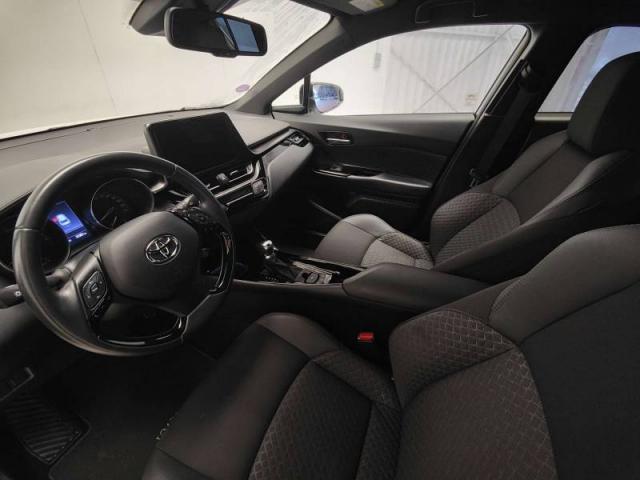 Toyota C-Hr image 1